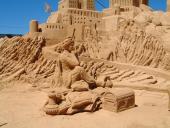 gal/Newsletters/September_2004/_thb_Sand Sculptures 001.jpg